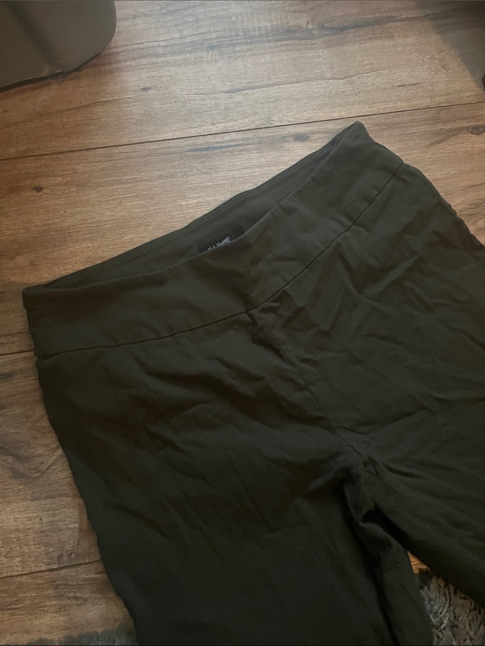 Green Trousers - Picture 4 of 5